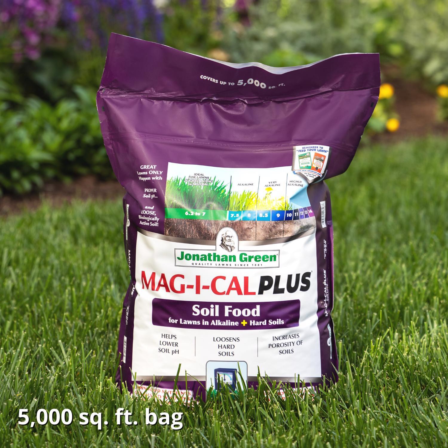 Jonathan Green Mag-I-Cal Plus for Lawns in Alkaline and Hard Soil Annual Program Lawn Conditioner