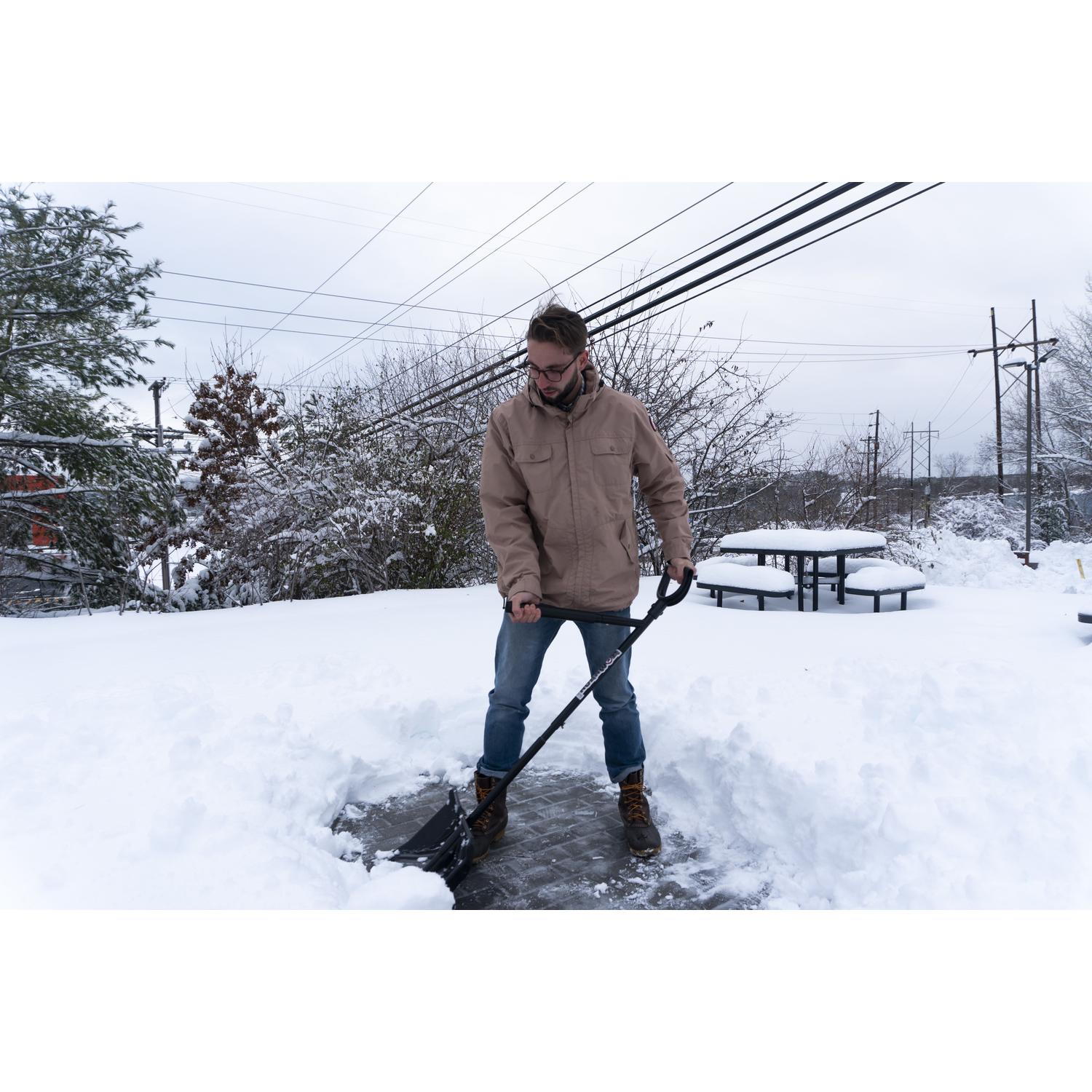 NoBendz Poly Ergonomic Snow Shovel - Thumbnail 3