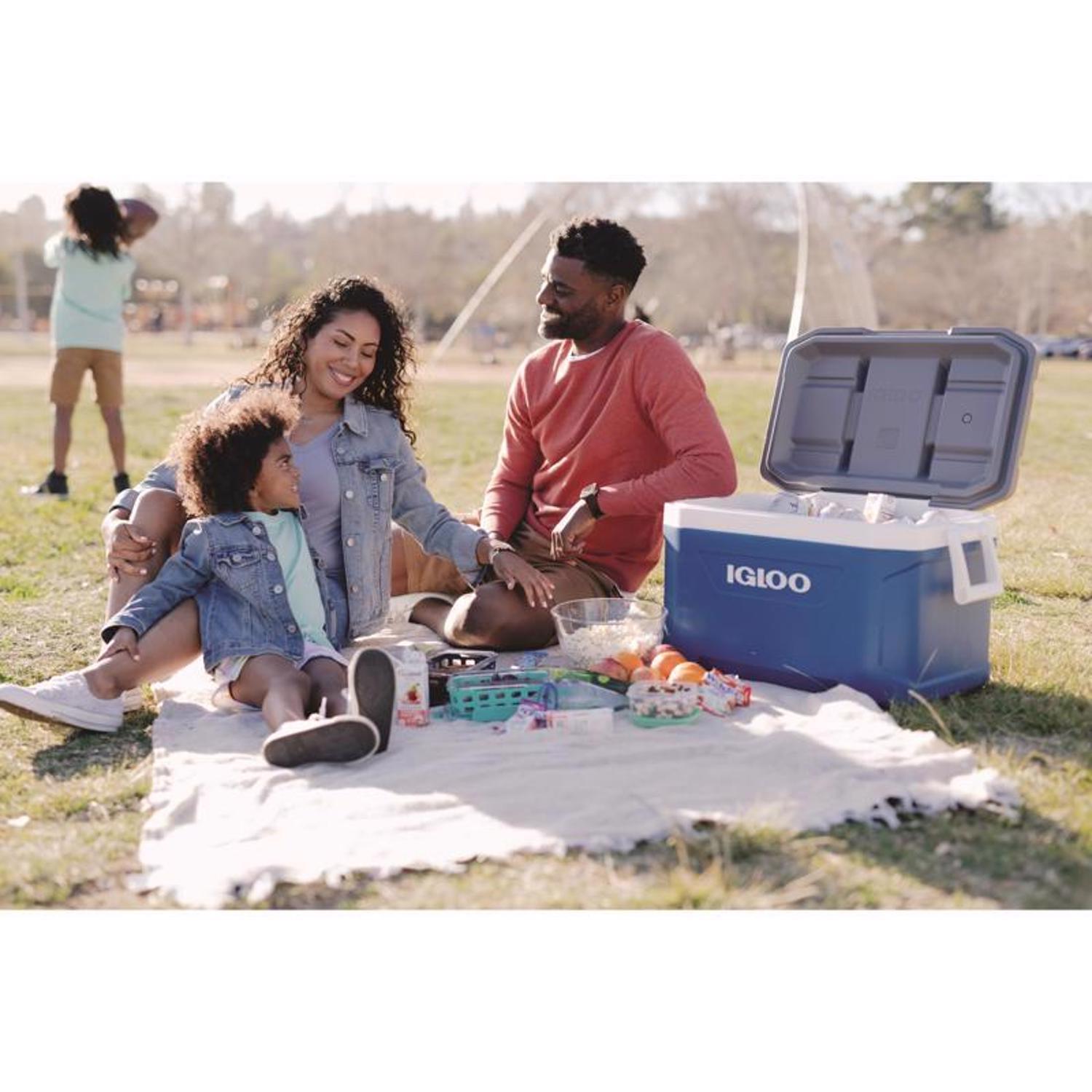 Igloo Latitude 52 Blue 52 qt Hard Cooler Mfr# 50338 - Ace Hardware