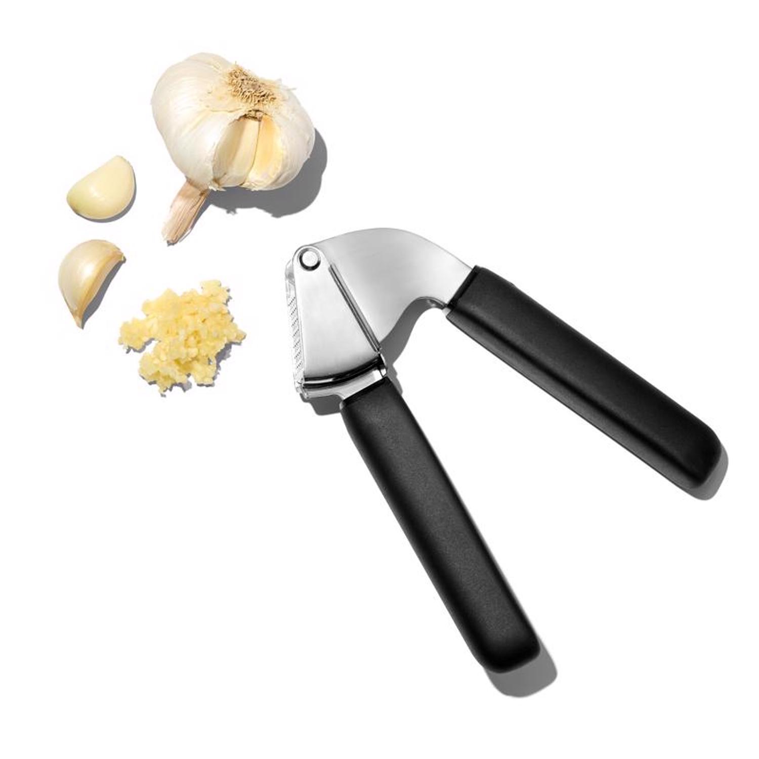 OXO Garlic Press - Thumbnail 4