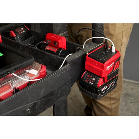 Milwaukee M18 TOP-OFF Lithium-Ion 175W Power Supply 1 pc Mfr# 2846
