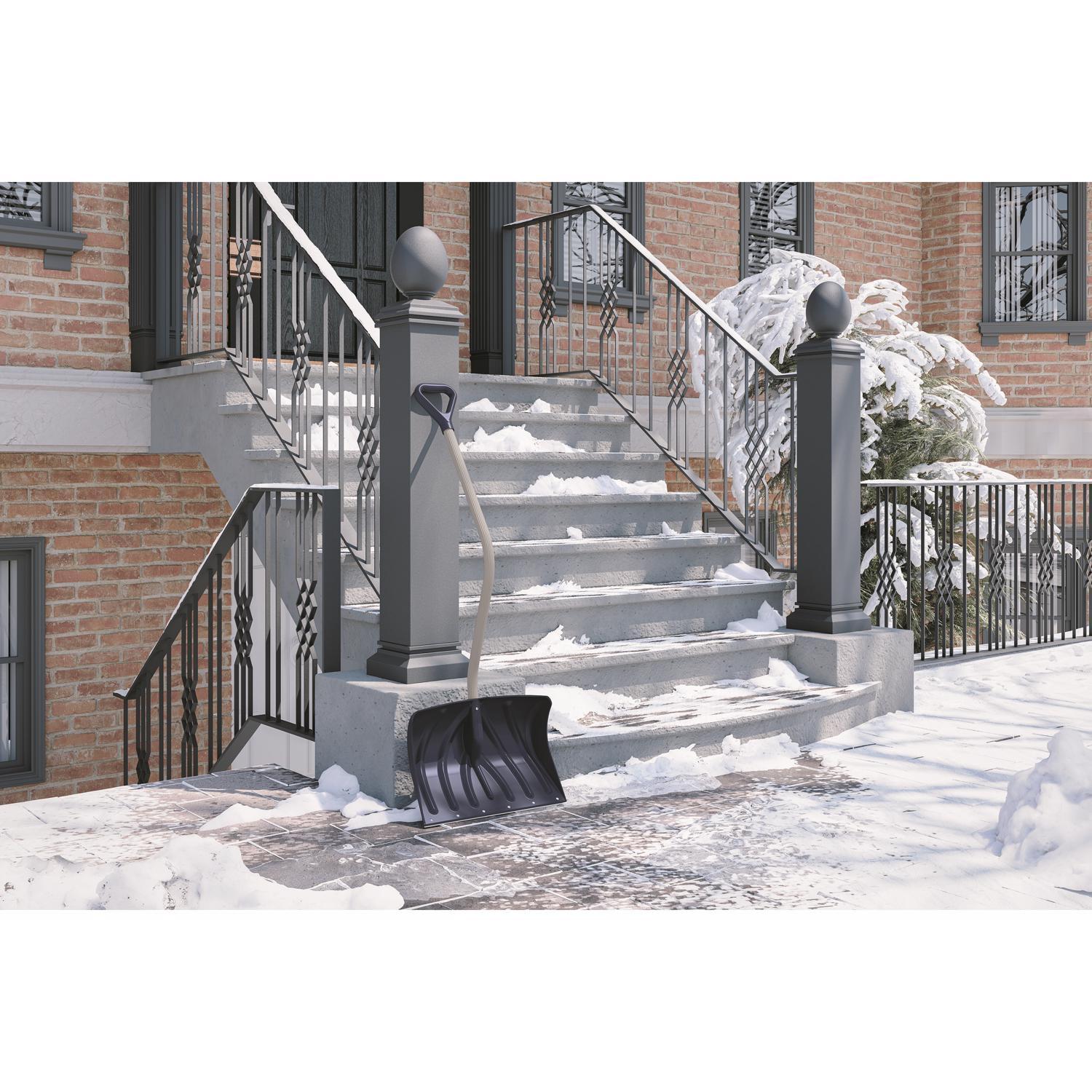 Suncast Snow Shovel - Thumbnail 3