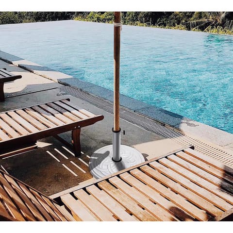 freestanding patio umbrella base Heavy Duty Steel Outdoor Umbrella Base, Universal Umbrella Mount Clamp for Decks, Patios, Docks, Pontoons, Picnic Tables (1) : Patio, Lawn & Garden density polyethylene shell with UV protection that will not rust Bond 12kg Gaelen Umbrella Base
