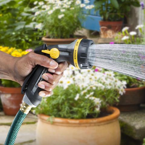 Melnor RelaxGrip 8 Pattern Adjustable Multi-Pattern Metal Hose