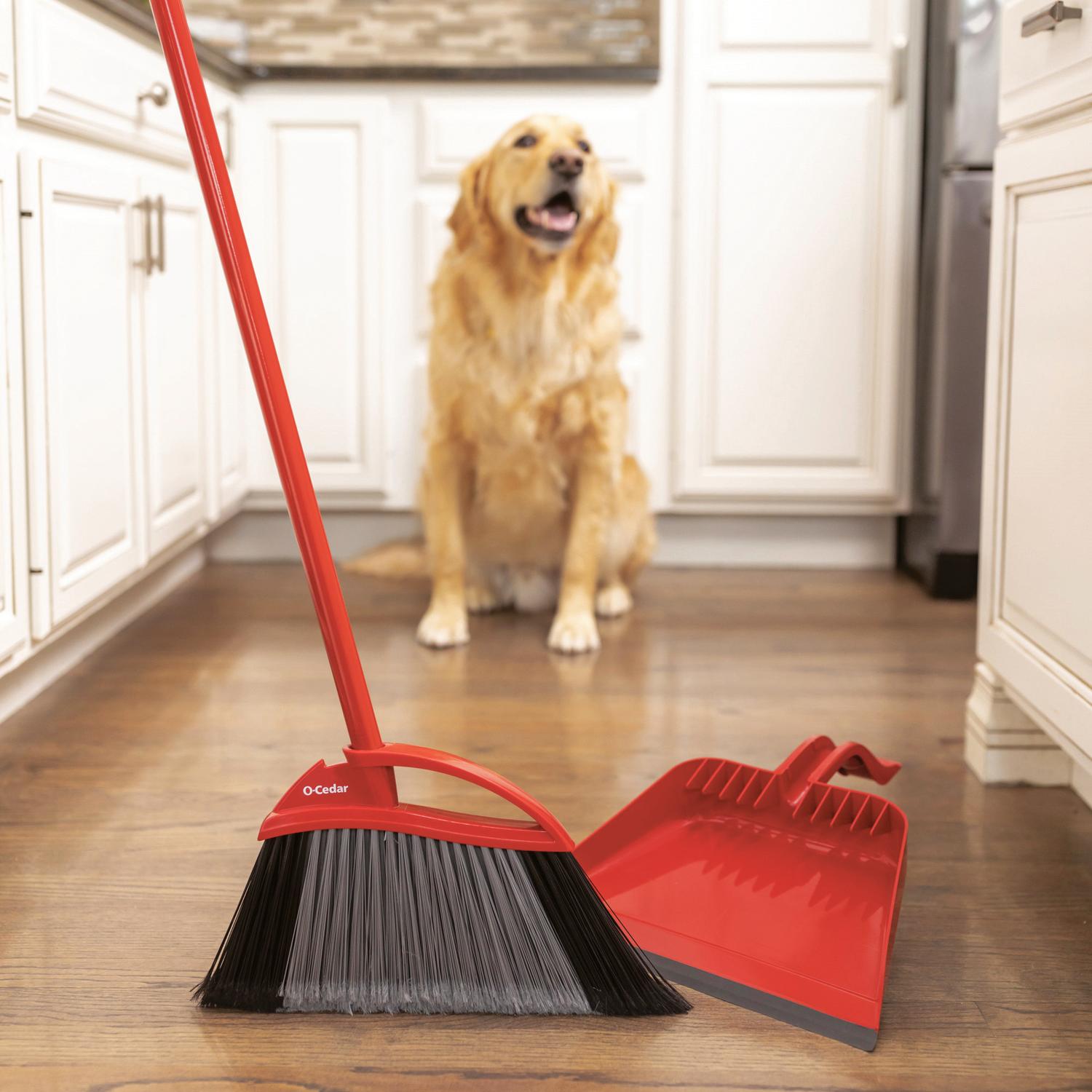 O-Cedar Power Corner Broom with Dustpan - Thumbnail 4