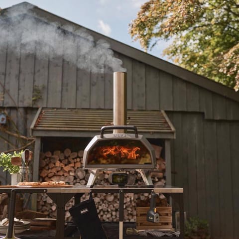 Ooni Karu 2 Pro Charcoal/Wood Chunk Outdoor Pizza Oven Foundry