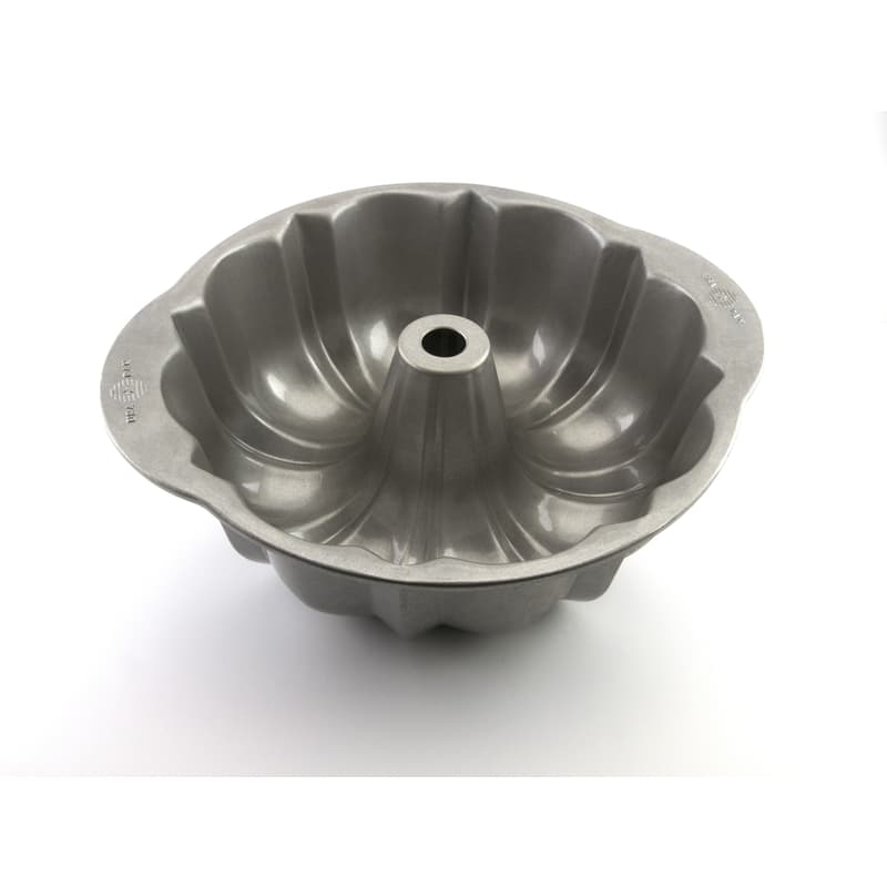 USA Pan 12 in. W X 10 in. L Bundt Pan