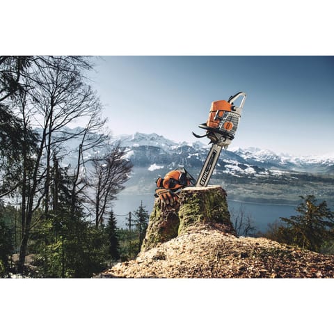 STIHL Magnum MS 661 C-M 25 in. 91.1 cc Gas Chainsaw Mfr