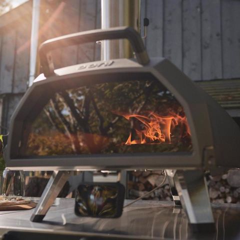 Ooni Karu 2 Pro Charcoal/Wood Chunk Outdoor Pizza Oven Foundry
