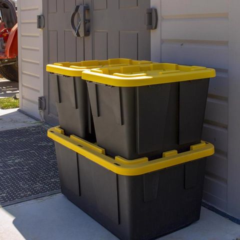 Greenmade Pro. Grade 12 gal Black/Yellow Snap Lock Storage Box