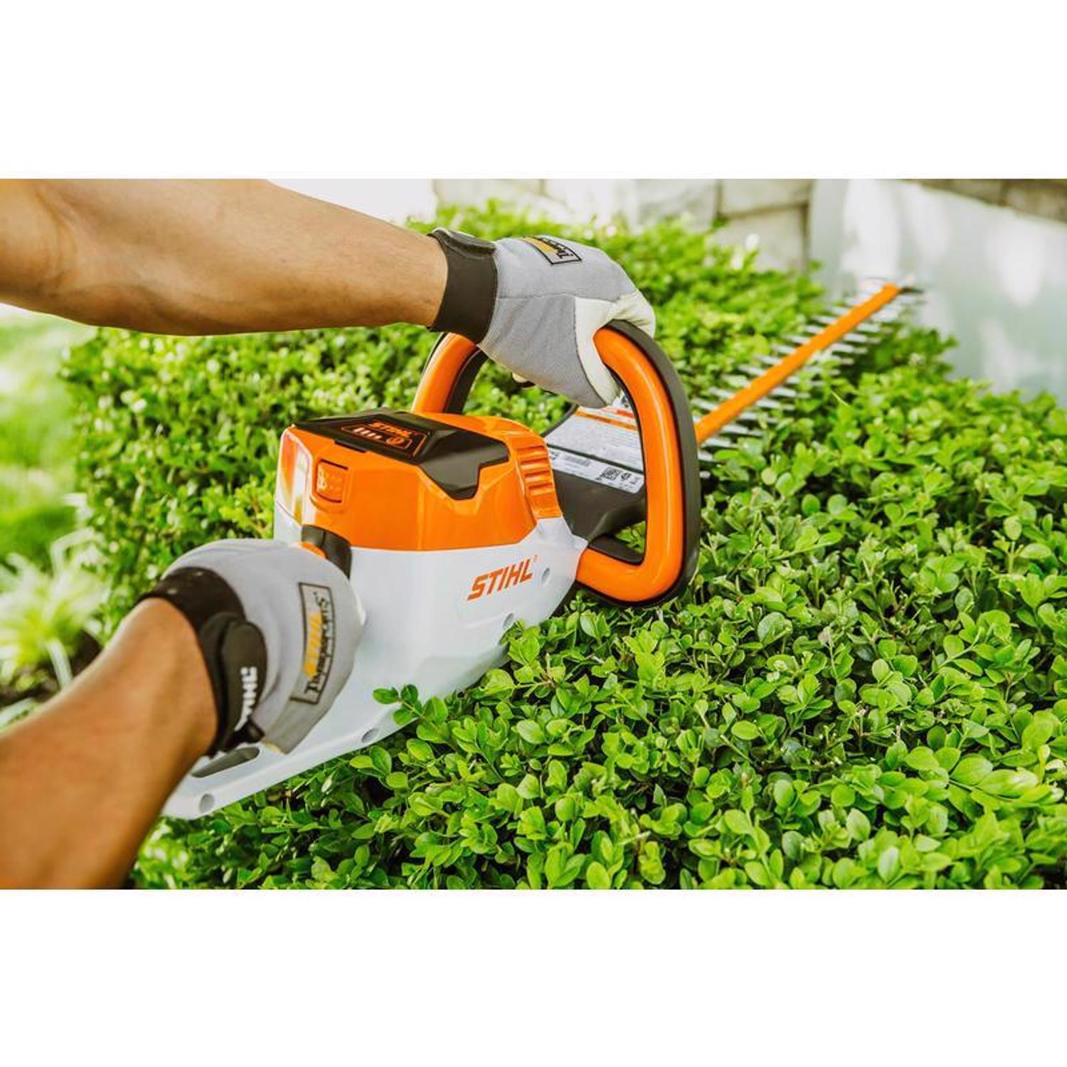 Stihl HSA 56 Hedge Trimmer - Thumbnail 4