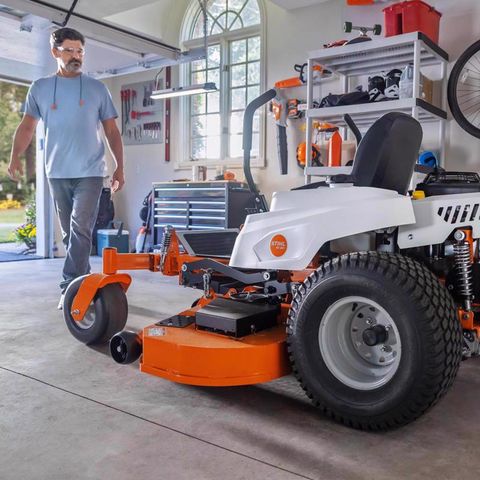 STIHL RZ 261 61 in. 724 cc Gas Zero Turn Riding Mower Mfr