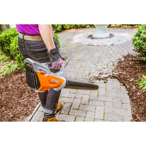 STIHL BGA 45 充電式コードレスブロワー STIHL BGA 45 85 mph 235 CFM Battery Handheld Leaf Blower Kit