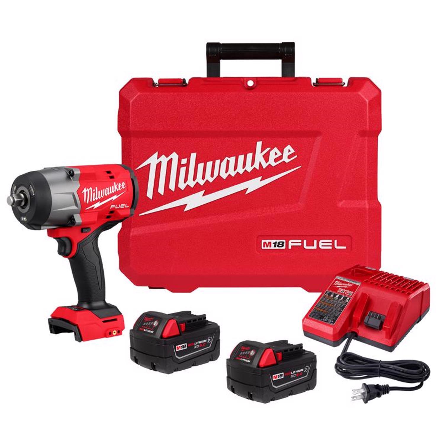 Milwaukee M18 FUEL 1/2 in. Cordless Brushless High Torque Impact Wrench Kit (Battery Charger)