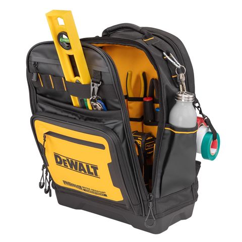 DeWALT 防水バックパック DeWalt 7.75 in. W X 18.75 in. H Polyester/Tarpaulin Pro Backpack