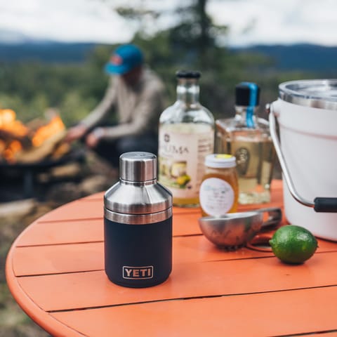 銀杯。220g YETI Rambler Silver Stainless Steel Cocktail Shaker Lid Mfr