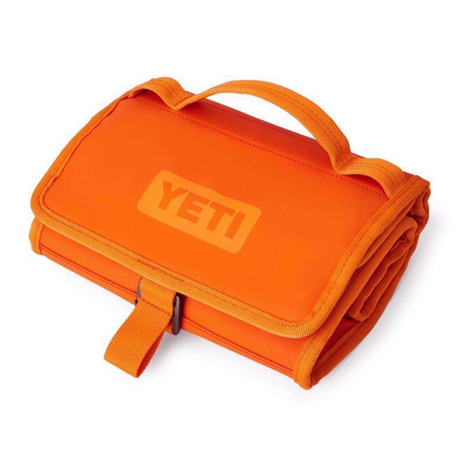 YETI Daytrip King Crab Orange 7 qt Lunch Bag Cooler Mfr