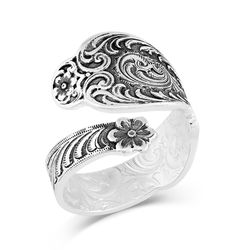 Montana Silversmiths Women's Timeless Heirloom Spoon Ring