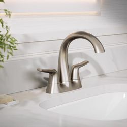 Sterling Endusk Vibrant Brushed Nickel Transitional Centerset Bathroom Sink Faucet 4 in.