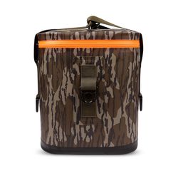 Yukon Outfitters Mossy Oak 30 cans Cooler Tote