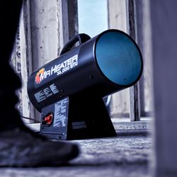 Mr. Heater Forced Air 38000 Btu/h 950 sq ft Forced Air Propane Heater