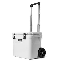 YETI Roadie 32 White 32 qt Roller Cooler