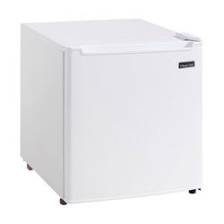 Magic Chef 1.7 ft³ Plastic Mini Refrigerator 73 W