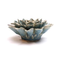 Chive English Garden 2.6 in. H X 6.3 in. L Glazed Teal Ceramic Dinner Plate Dahlia Wall Flower
