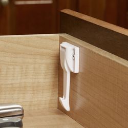 North States Toddleroo White Plastic Cabinet/Drawer Latches 10 pk