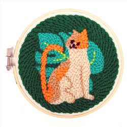 Kikkerland Cat Punch Needle Kit Bamboo/ Iron/ Steel/ ABS/ Cotton Fabric/ Acrylic Yarn 1 pk