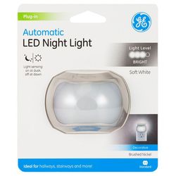 GE Automatic Plug-in LED Night Light w/Sensor