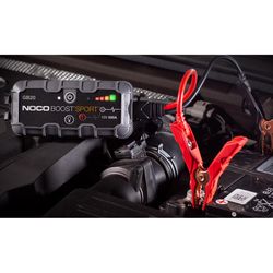 NOCO Automatic 12 V 500 amps Battery Jump Starter