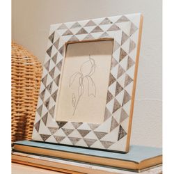 Matr Boomie Varuna Gray Bone Picture Frame 5x7 in.