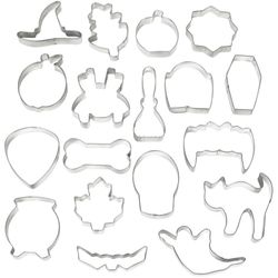 Wilton Halloween Cookie Cutter Set 18 pc