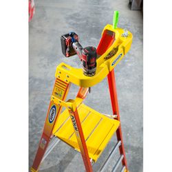 Werner 6 ft. H Fiberglass Podium Platform Ladder Type IA 300 lb. cap.