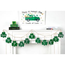 Glitzhome St Patrick's Day Shamrocks Garland Metal 1 pc