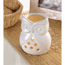 Fragrance Foundry Owl 7.625 in. H White Ceramic Oil Warmer