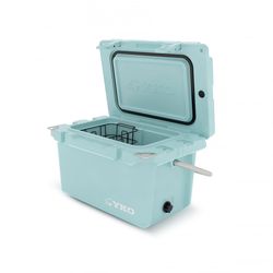 Yukon Outfitters Seamist 20 qt Hard Cooler
