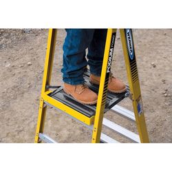 Werner 6 ft. H Fiberglass Podium Platform Ladder Type IAA 375 lb. cap.