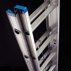 Werner 32 ft. H Aluminum Extension Ladder Type I 250 lb. cap.