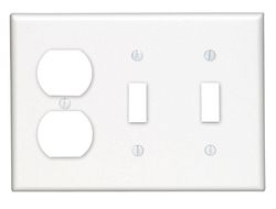 Leviton White 3 gang Thermoset Plastic Duplex/Toggle Wall Plate 1 pk