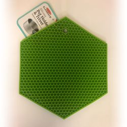 Good Living Green Silicone Trivet