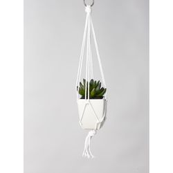 Primitive Planters White Cotton 18 in. H Plant Hanger 1 pk