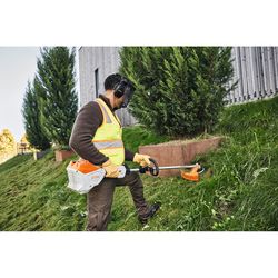 STIHL FSA 120 R 15 in. 36 V Battery Edger/Trimmer Kit (Battery & Charger)