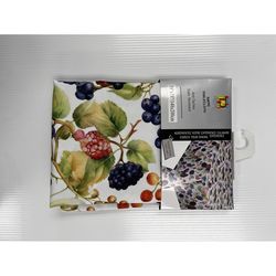 Texstyles Deco Multicolored Berries Polyester Tablecloth 78 in. L X 58 in. W