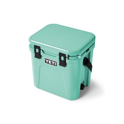 YETI Roadie 24 2.0 Seafoam Green 22 qt Hard Cooler