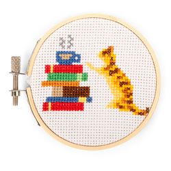 Kikkerland Cat Mini Cross Stitch Embroidery Kit Bamboo/Polyester floss/Cotton 1 pk