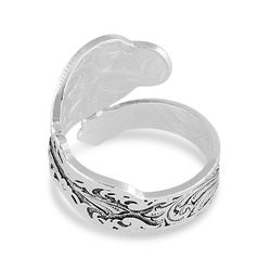 Montana Silversmiths Women's Timeless Heirloom Spoon Ring