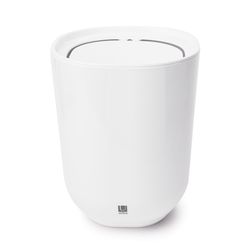 Umbra 1.7 gpm White Plastic Trash Can