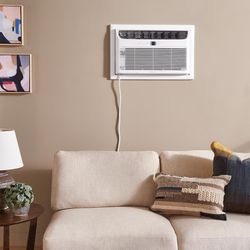 Frigidaire 12000 BTU 230 V Through-the-Wall Air Conditioner w/Remote 350 sq ft